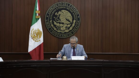 Aprueba Congreso de Sinaloa segunda solicitud de licencia a Rubén Rocha Moya