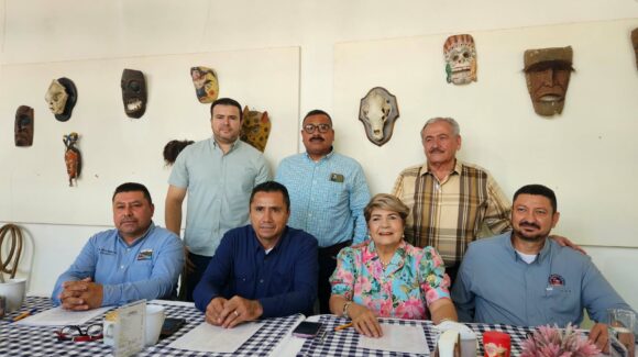 Llevan hasta 40 años sin agua: Jumapag y Módulos de riego firman convenio para atender tres comunidades, en Guasave