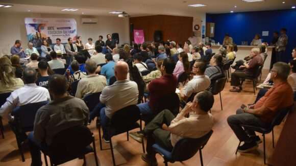 Ciudadanos realizan conversatorio para hacer propuestas sobre el futuro del Teatro Ingenio, Museo Trapiche y CIE en Los Mochis