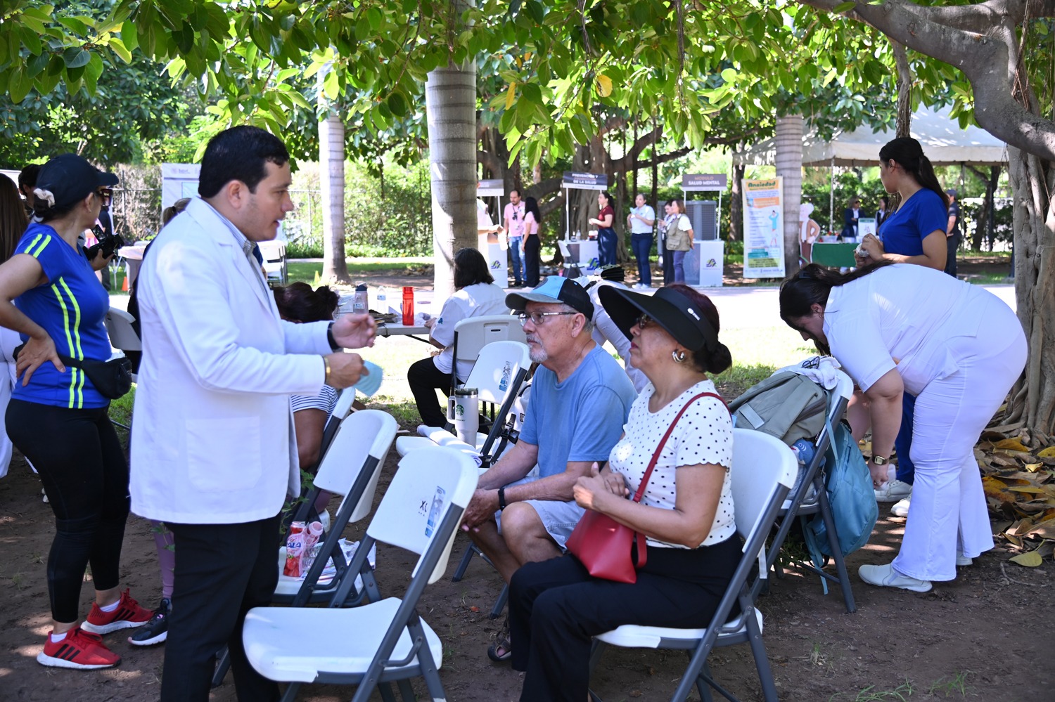 Convivencia por el Día del Adulto Mayor de la Facultad de Medicina de la UAS