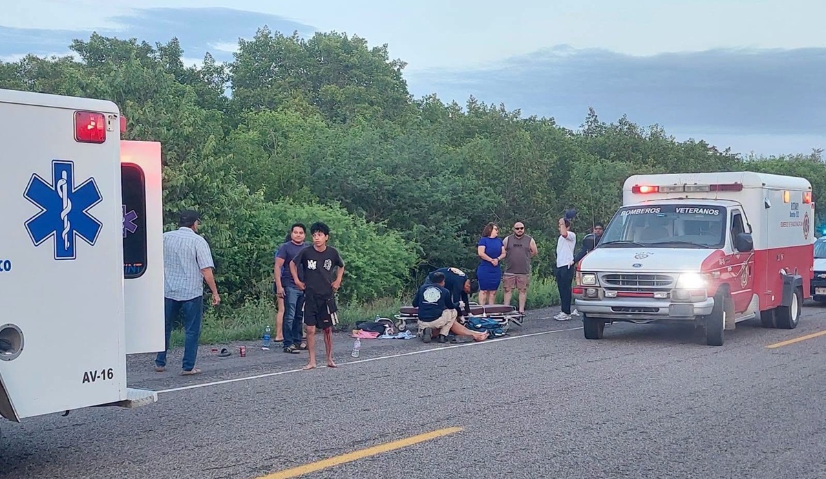 Cuatro lesionados tras accidente de motos en Isla de la Piedra, en Mazatlán