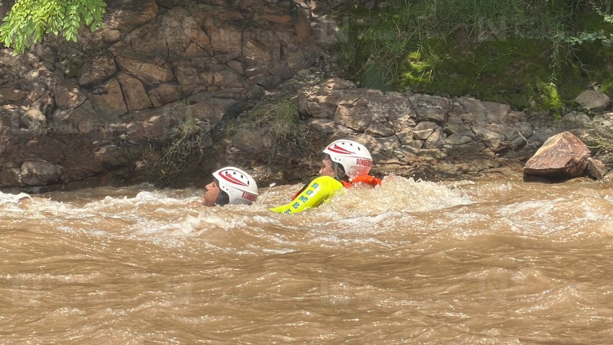 Curso de rescate en aguas peligrosas de Bomberos de Culiacán