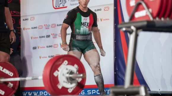 El sinaloense Dante Urquiza conquista el Mundial de powerlifting en Sudáfrica