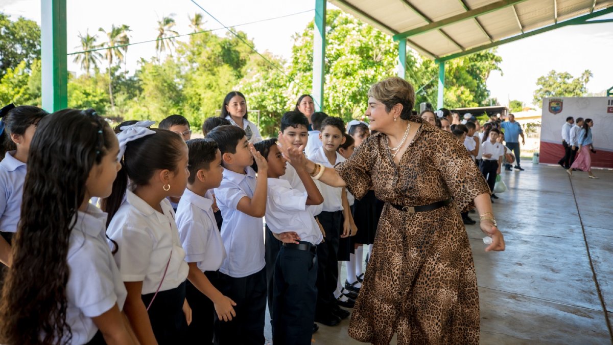 desde casa blanca guasave arranca oficialmente el ciclo escolar 2026 2027 homenaje