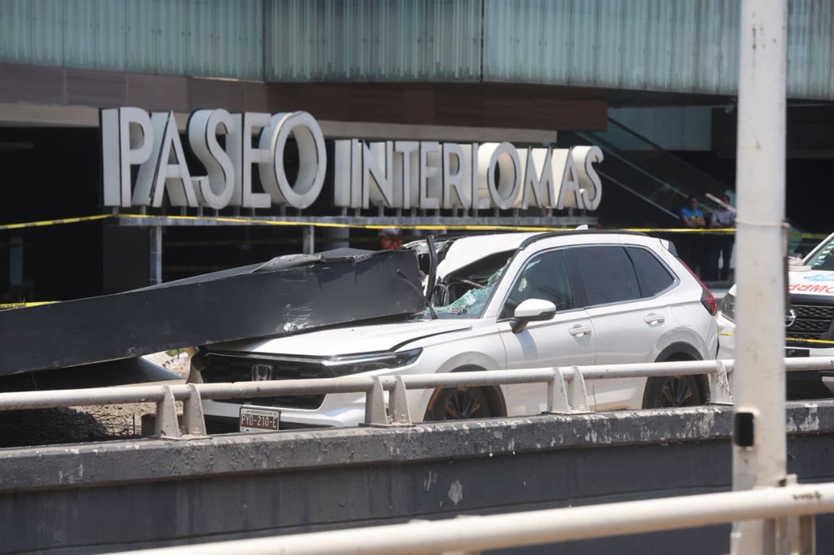 Desplome de estructura deja una víctima mortal en Edomex