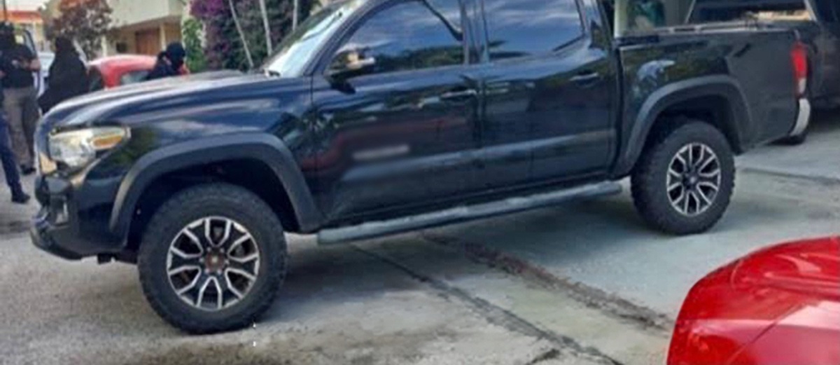 Detención de 'La Tía' en Jalisco. Camioneta asegurada