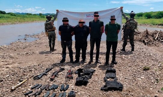 Caen cuatro en Mazatlán, Sinaloa durante operativo; aseguran armas largas, chalecos y un vehículo