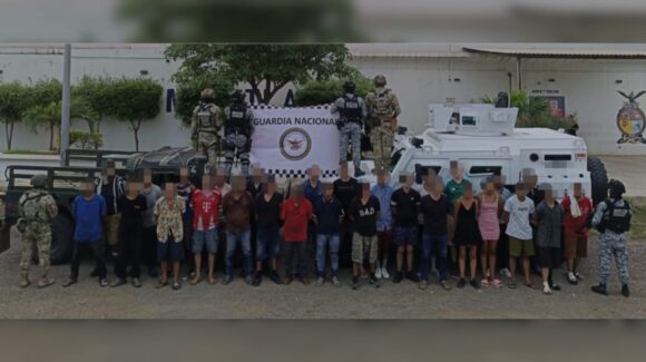 Detienen a 28 personas, entre ellas 2 mujeres, tras operativo en El Roble, Mazatlán, Sinaloa