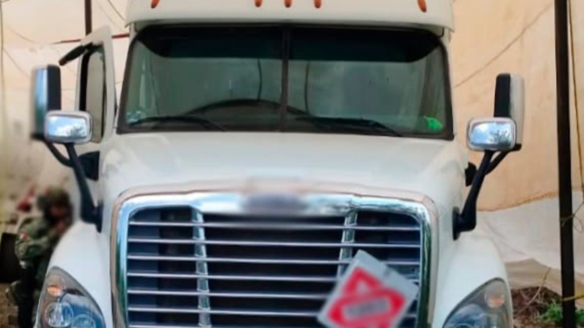 detienen a tres durante operativo en mazatlan camion