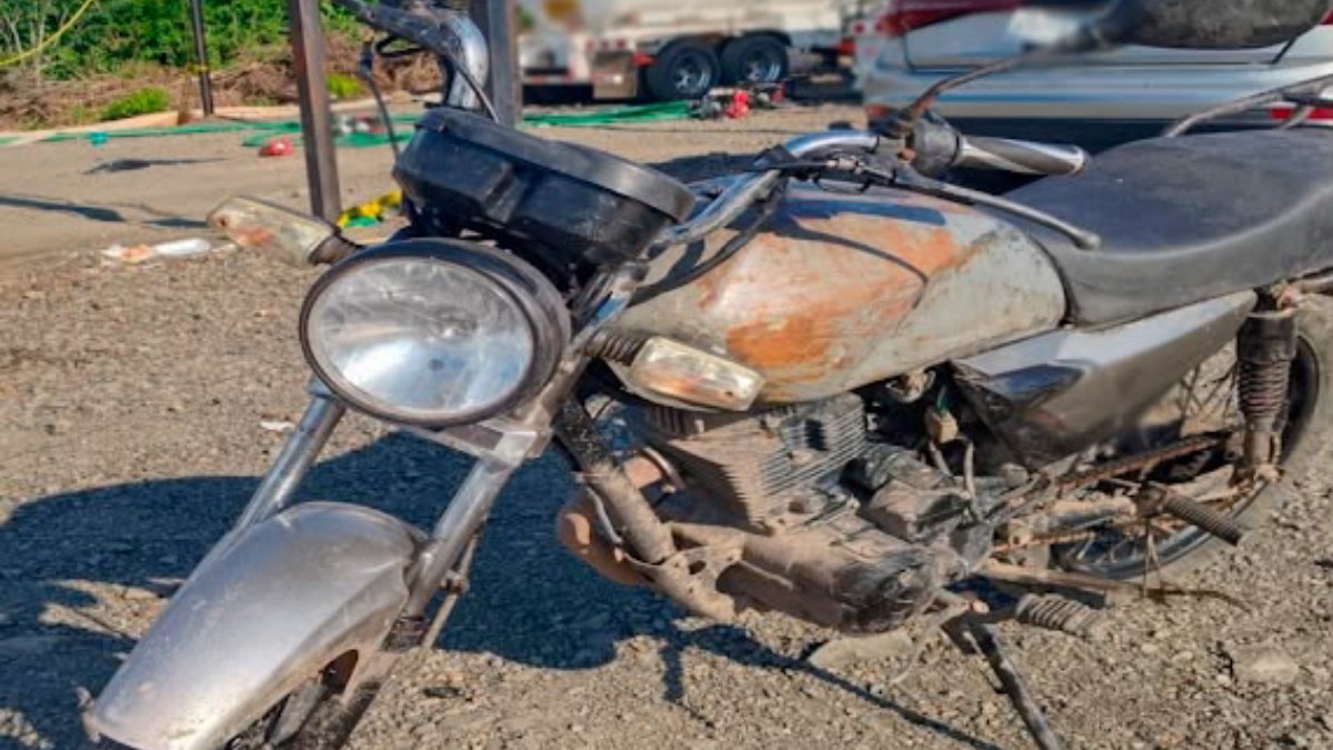 detienen a tres durante operativo en mazatlan moto