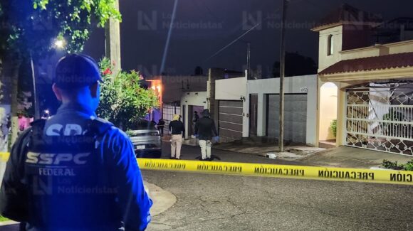 Con las manos amarradas y con el rostro tapado localizan asesinado a hombre en el Residencial Campestre de Culiacán, Sinaloa