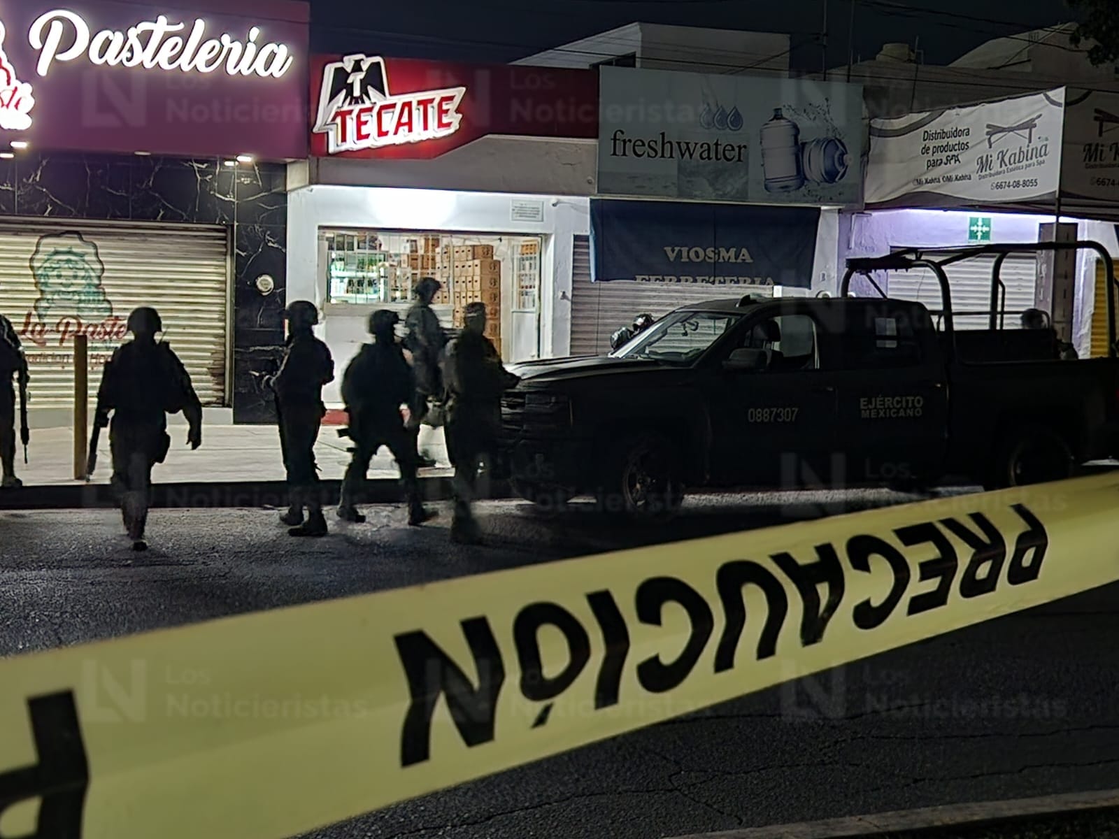 Ejecutan a balazos a dos hombres en expendio de cerveza en Infonavit Humaya, en Culiacán