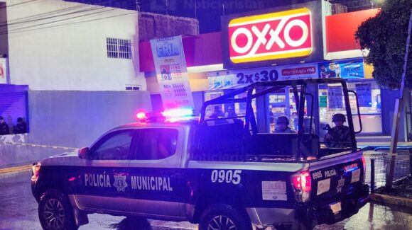 ¡Tenía 24 años! Identifican al hombre asesinado en un Oxxo de la colonia Emiliano Zapata, en Culiacán, Sinaloa