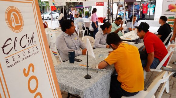 ¿Buscas trabajo en Mazatlán? Realizarán Feria del Empleo este jueves en el Parque Central