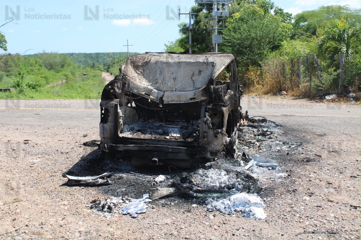Reportan enfrentamiento y vehículo incendiado cerca de Cofradía