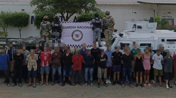 Enfrentarán proceso 26 detenidos con 15 fusiles y más de 2 mil cartuchos en Mazatlán, Sinaloa