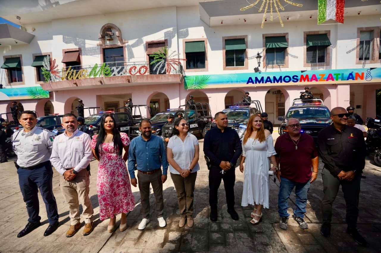 Más patrullas y motocicletas al servicio de Mazatlán