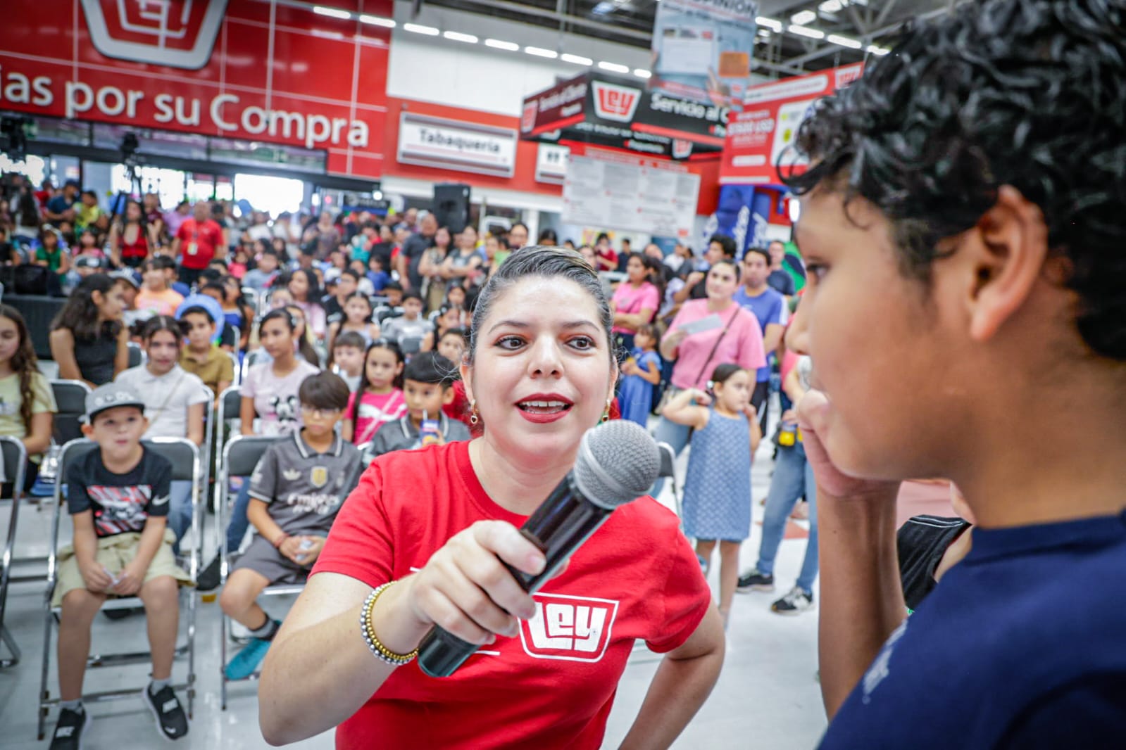 Entrega de útiles escolares “Ley Recompensa tu Estudio”