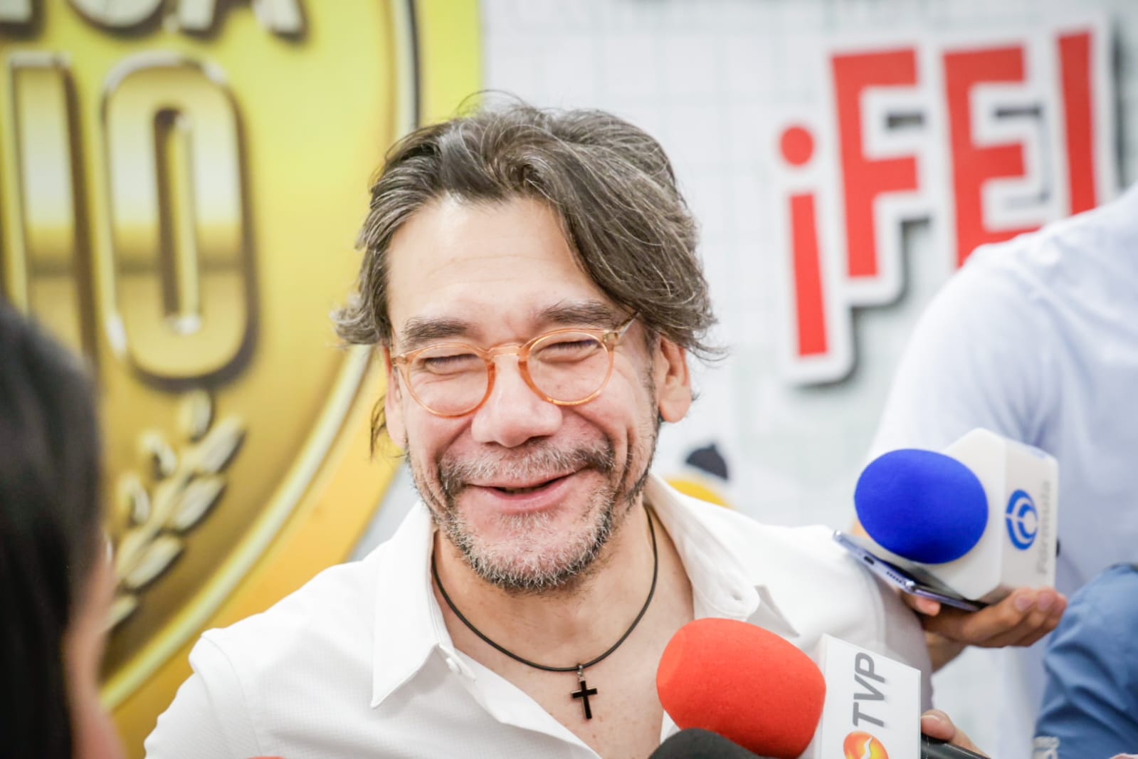 Entrega de útiles escolares “Ley Recompensa tu Estudio”