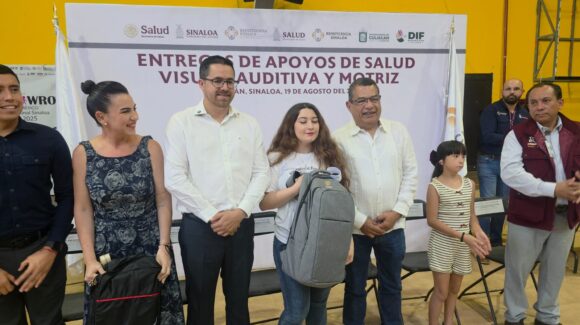 “Este apoyo le va a cambiar la vida por completo”: Gobierno de Sinaloa entrega más de 600 prótesis, lentes y aparatos