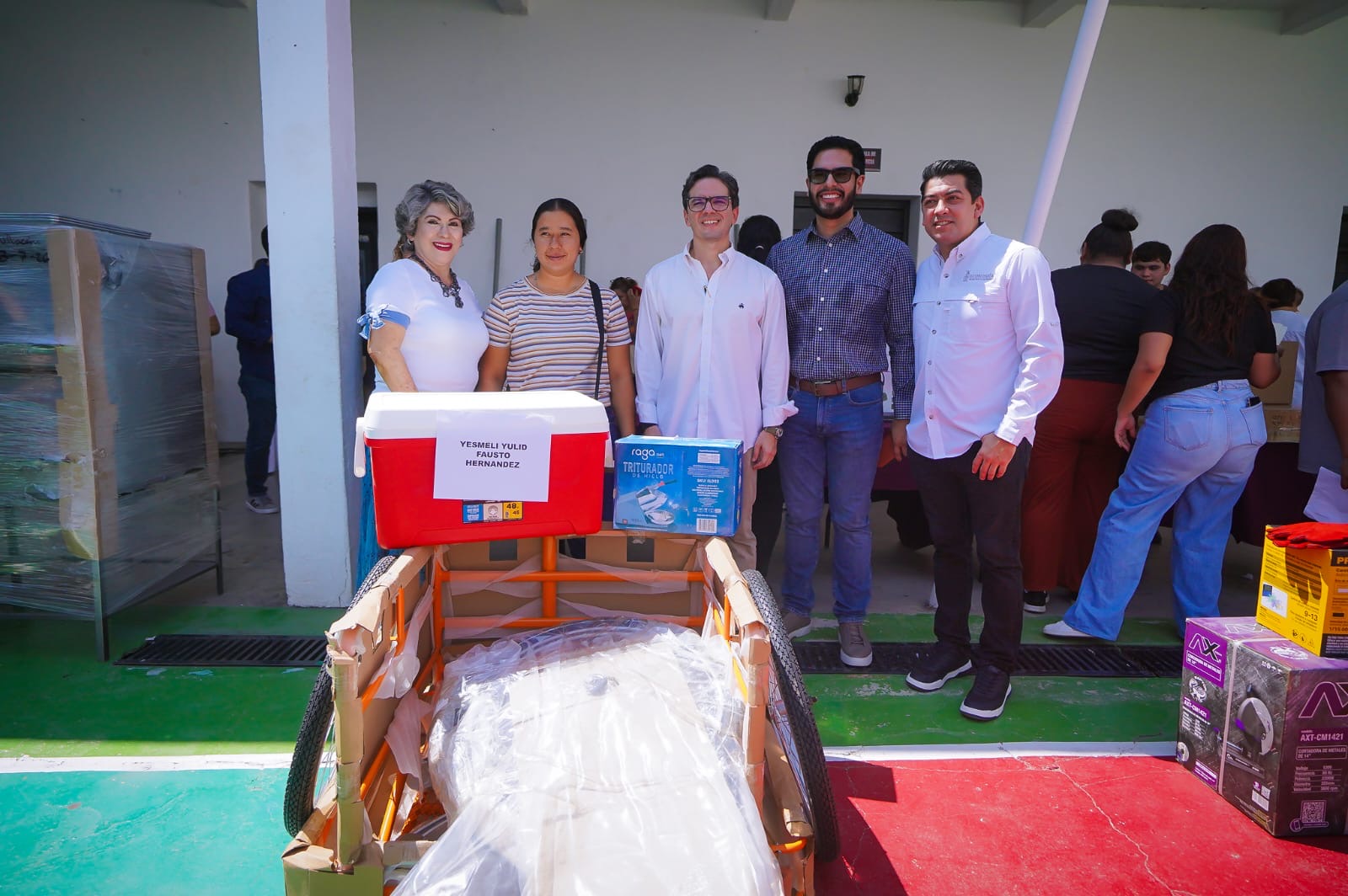 Entregan equipamiento a emprendedores de Escuinapa