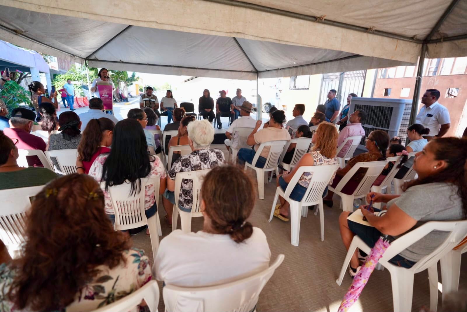Entregan pavimentación en la Francisco Villa de Mazatlán