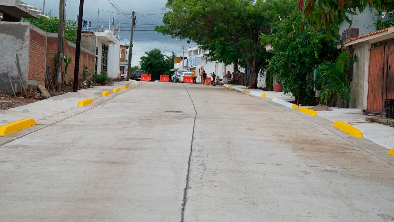 Entregan pavimentación en Valles del Ejido y San Jorge, Mazatlán