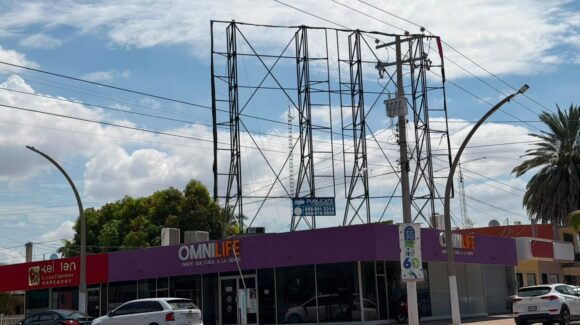 Gira PC instrucciones a dependencias de Ahome para actuar ante estructuras y espectaculares en riesgo en Los Mochis