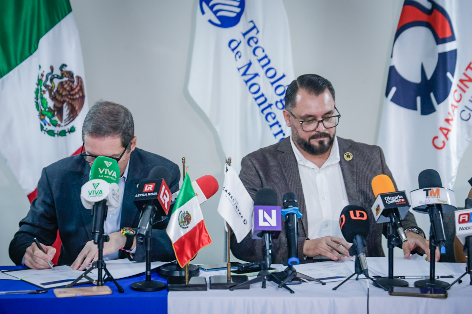 Firma de convenio y presentación del programa de profesionalización de la industria entre Tec de Monterrey y Canacintra