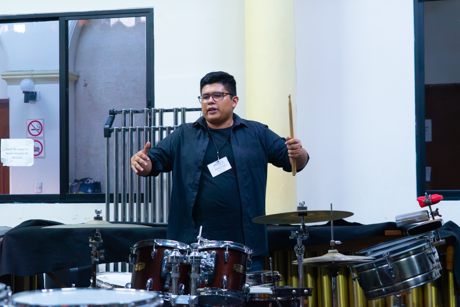 Francisco 'Paquito' López imparte clase magistral en Foro de Percusiones en Mazatlán