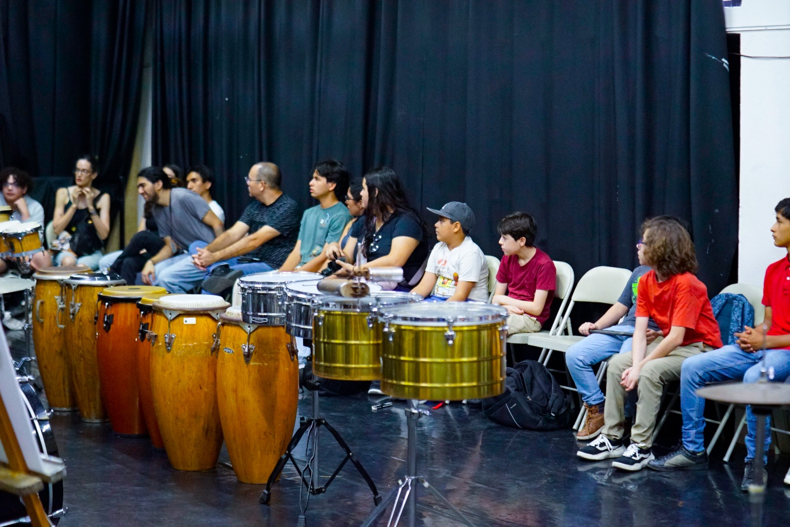 Francisco 'Paquito' López imparte clase magistral en Foro de Percusiones en Mazatlán