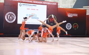 Gimnastas sinaloenses