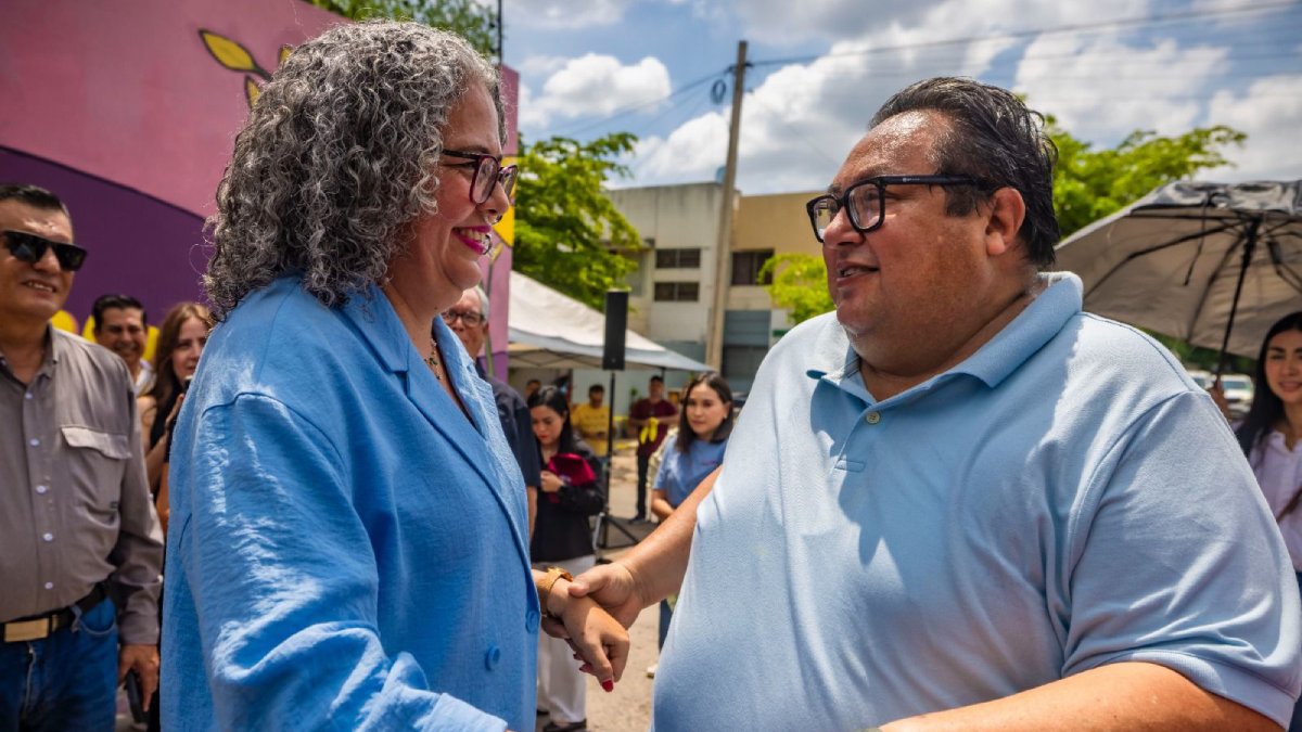 graciela dominguez destaca legado social de amparo ochoa durante inauguracion de mural saludos