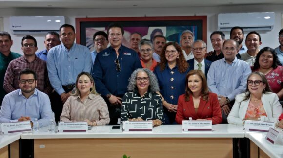 La educación es clave para recuperar la confianza y la paz en Sinaloa: Graciela Domínguez sostiene reunión con estructura educativa