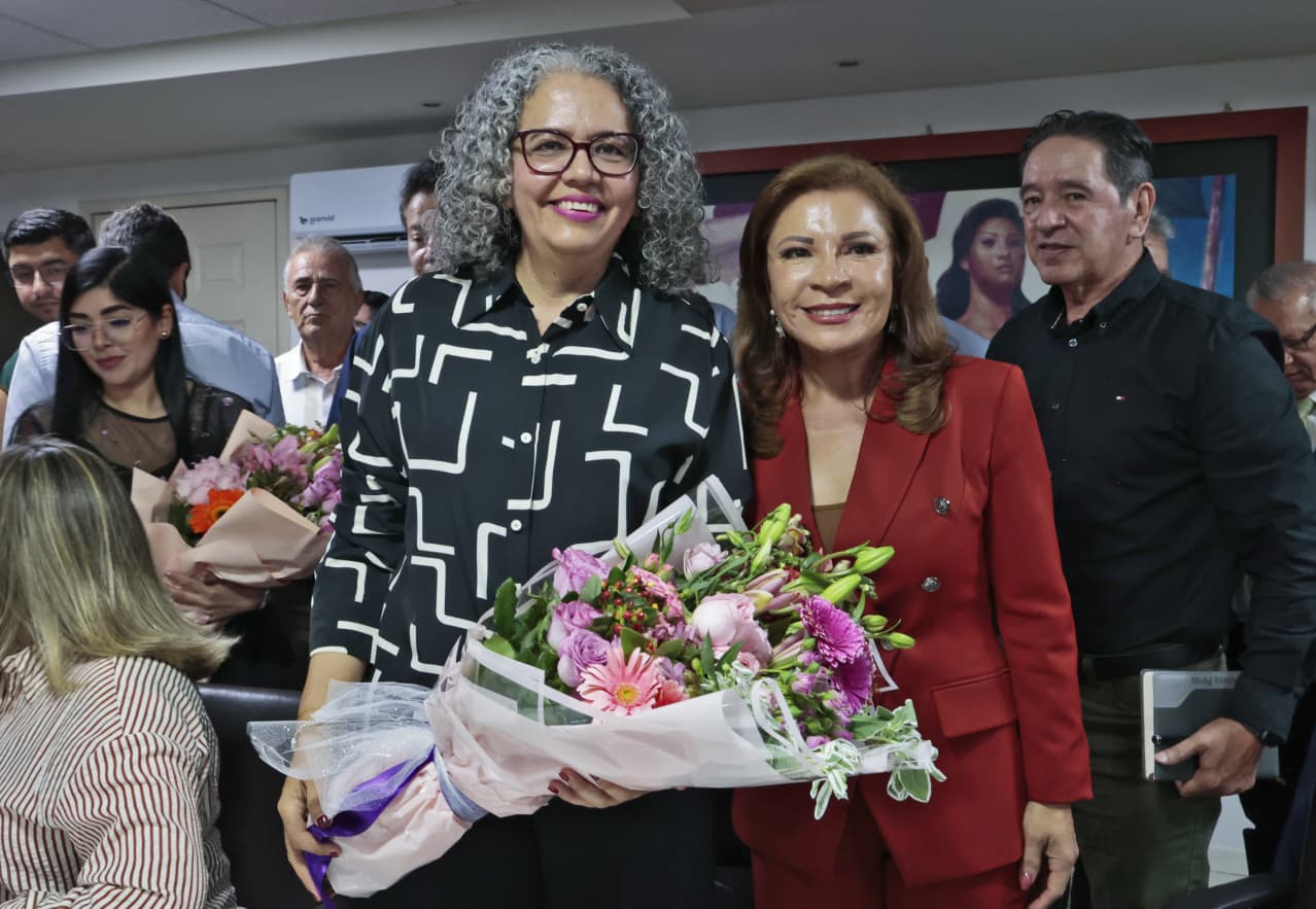 Graciela Domínguez y Gloria Himelda Félix