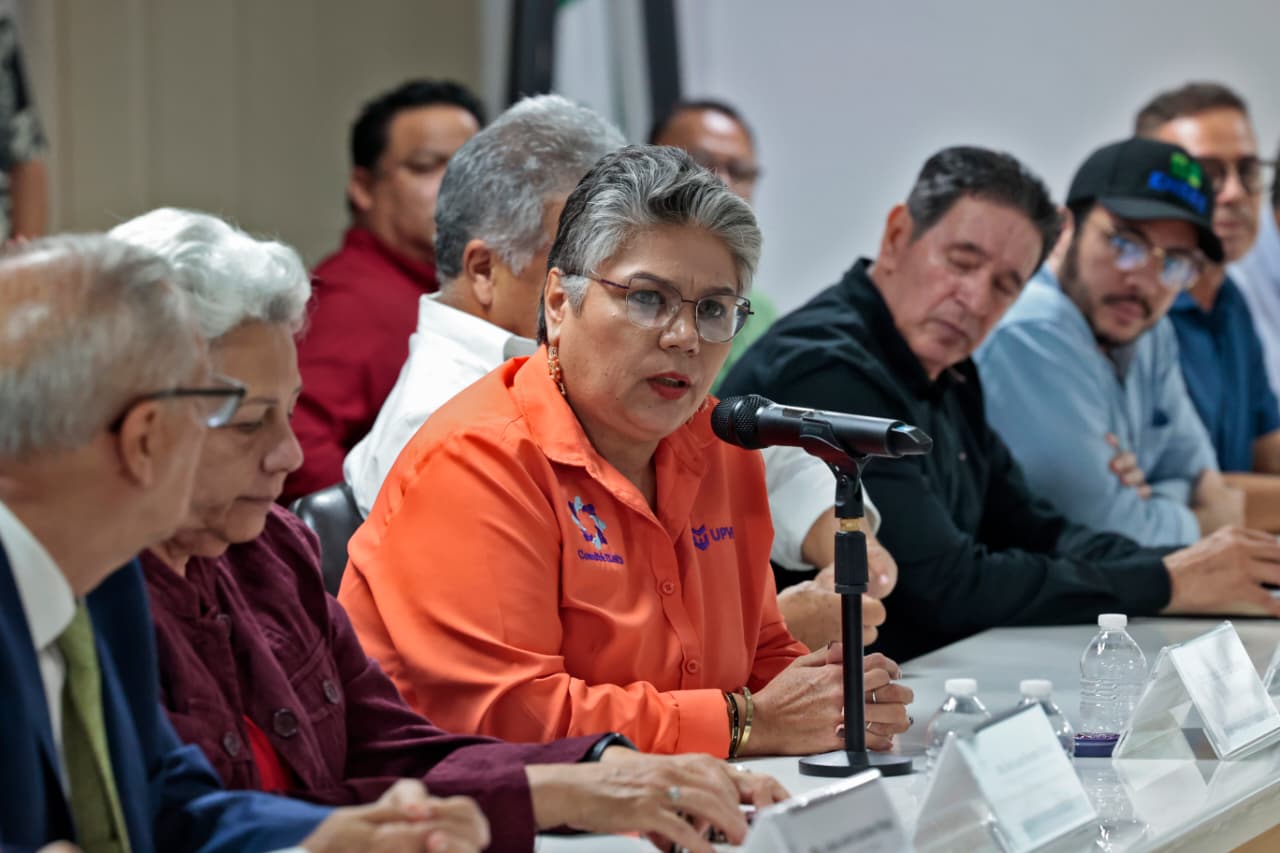 Graciela Domínguez se reúne con rectores y directores de organismos públicos descentralizados y de educación básica