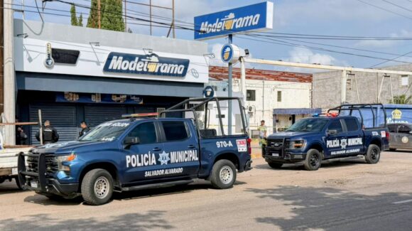 Abandonan cráneo humano afuera de un expendio de cerveza en Guamúchil, Sinaloa