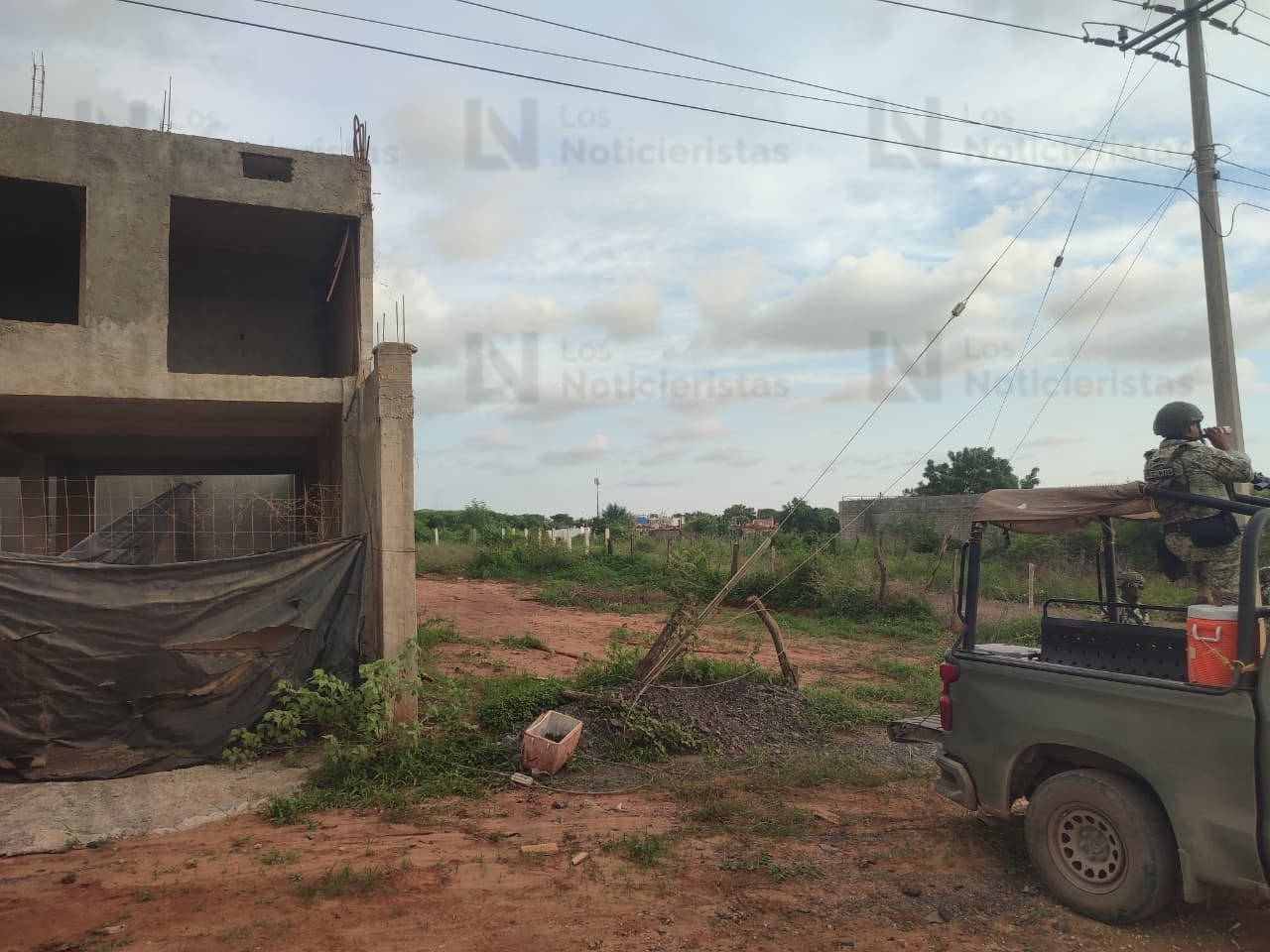 Abandonan cuerpo de un hombre detrás del Estadio de Futbol de Mazatlán