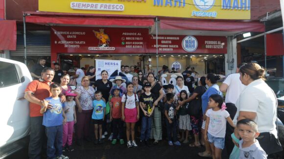Hersa Corporativo despide las vacaciones con mochilas, alitas y alegría para niños de Mazatlán, Sinaloa