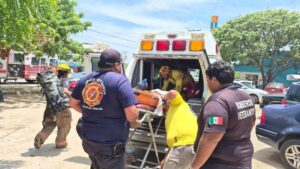 hombre resulta con fractura luego de caer en su domicilio en mazatlan paramedicos