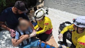 hombre resulta con fractura luego de caer en su domicilio en mazatlan sinaloa