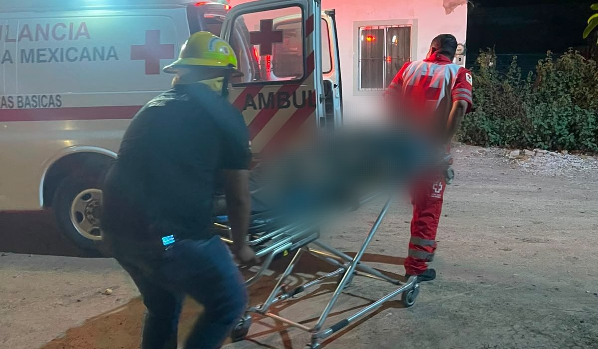 Hombre resulta lesionado tras caerle el techo de su vivienda en El Fuerte, Sin.