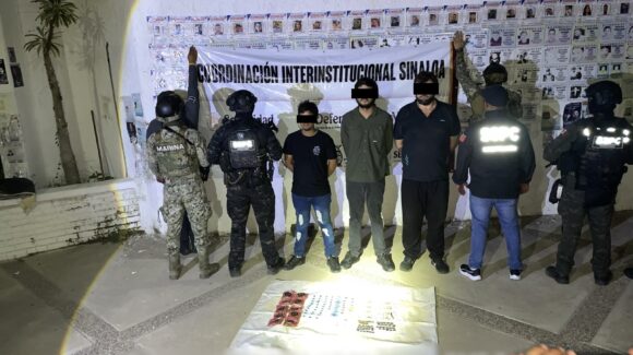 Marina detiene a cuatro personas y asegura armas y presuntas drogas en San Ignacio y Mazatlán, Sinaloa