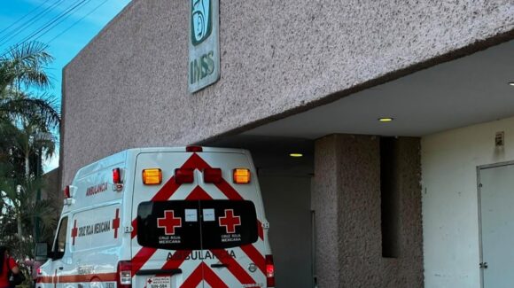 Motociclista pierde la vida en hospital de Los Mochis tras accidente que sufrió en La Arrocera, Ahome, Sinaloa