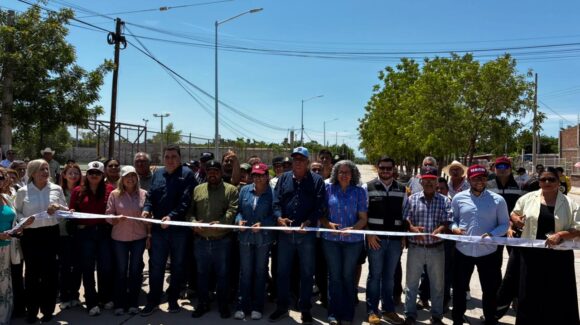 Inaugura Graciela Domínguez pavimentación del bulevar en Jahuara II, El Fuerte