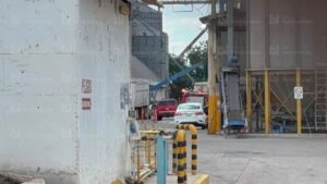 incendio en bodega de la zona industrial jiquilpan en los mochis moviliza cuerpos de auxilio ubica