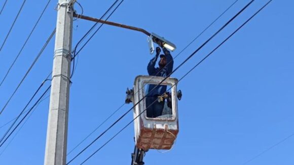Cerrará Ayuntamiento de Ahome el mes de agosto con 200 nuevas luminarias en 10 colonias de Los Mochis