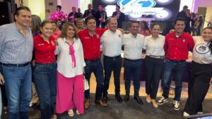 integrantes de los partidos revolucionario institucional y accion nacional grupo