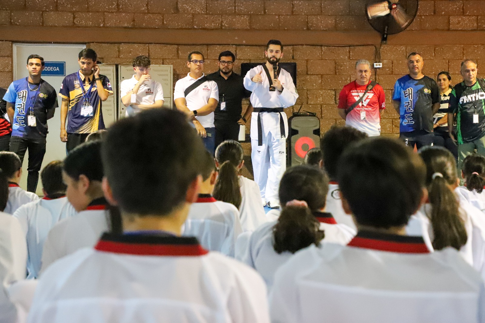 ISDE realiza con éxito su seminario en beneficio del Taekwondo