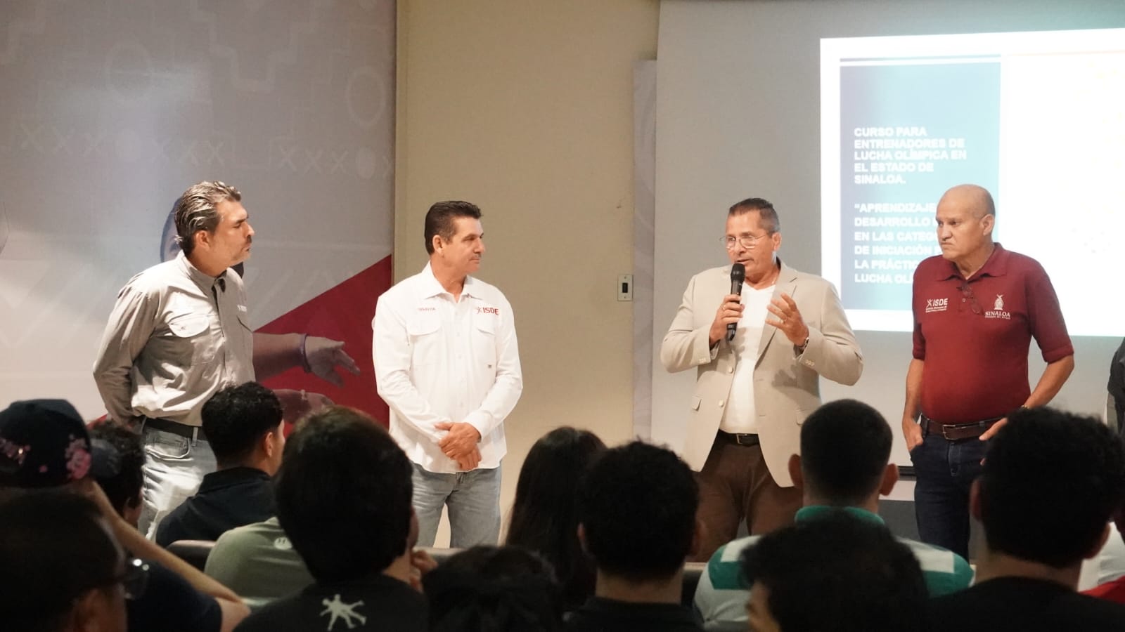 ISDE capacita a entrenadores de Luchas Asociadas para fortalecer el desarrollo en Sinaloa